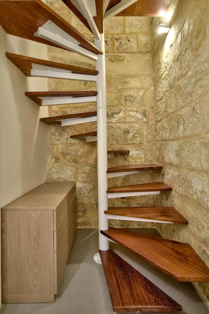 Cosy 1br In The Heart Of Vibrant By 360 Estates *